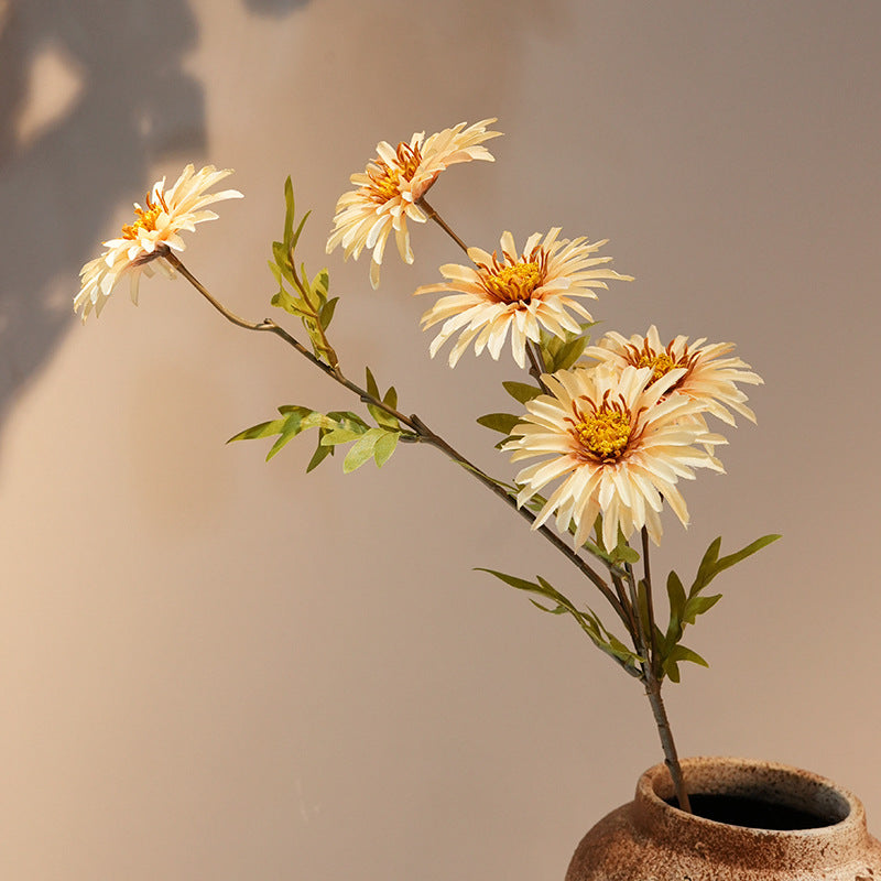 Artificial spider chrysanthemum stem with fine-petaled bloom