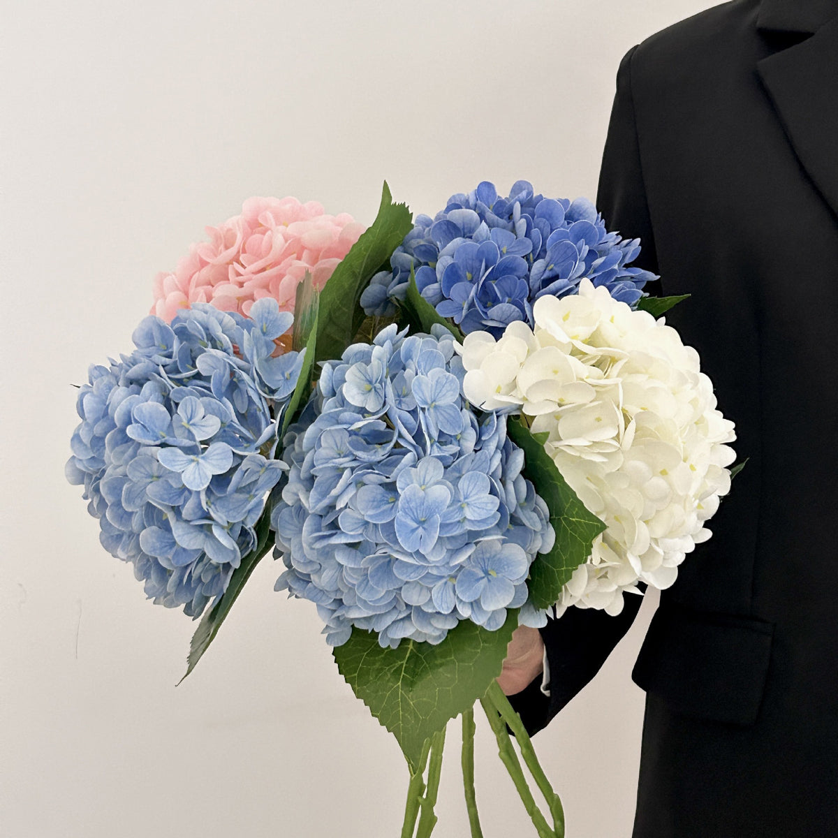 Artificial silk hydrangea stem for table arrangements, purple color