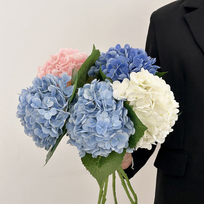 Artificial silk hydrangea stem for table arrangements, purple color
