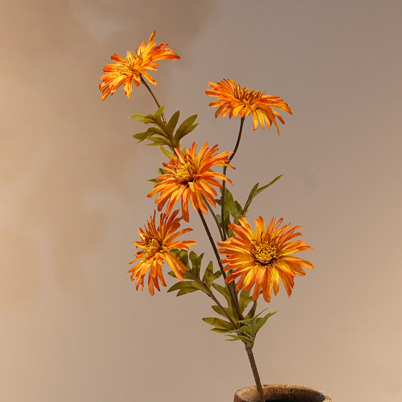 Artificial spider chrysanthemum stem with fine-petaled bloom